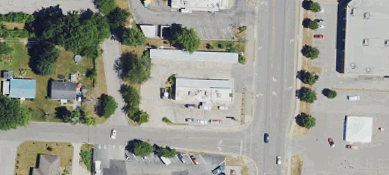 100 Woodford Ave