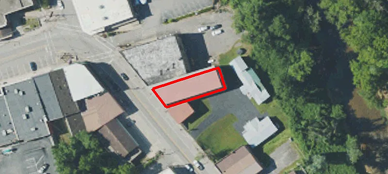 21962 Main St