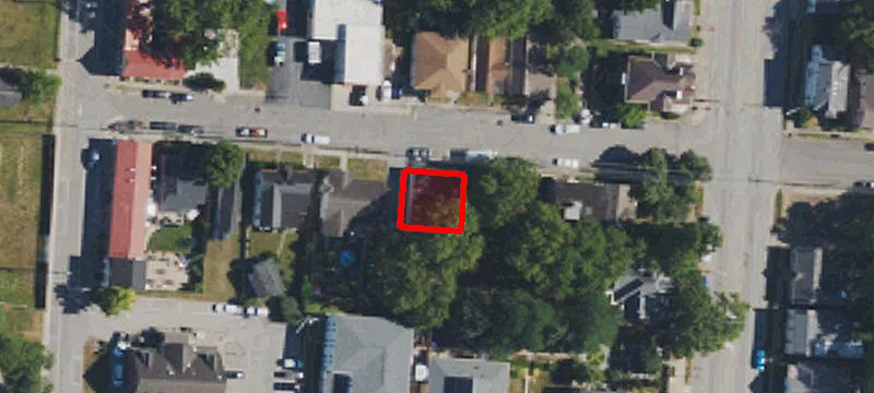 106 College St