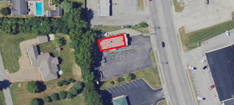 1306 Main St