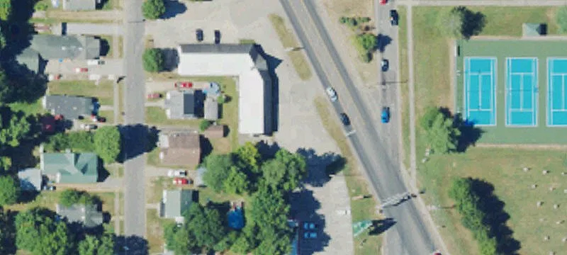 937 Paris Rd