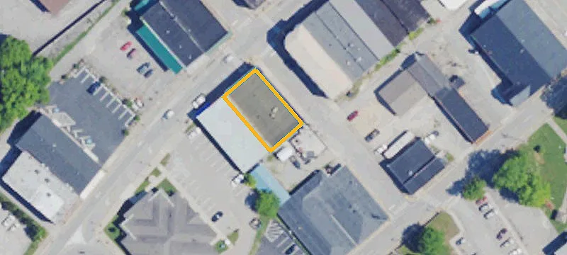 401 Main St
