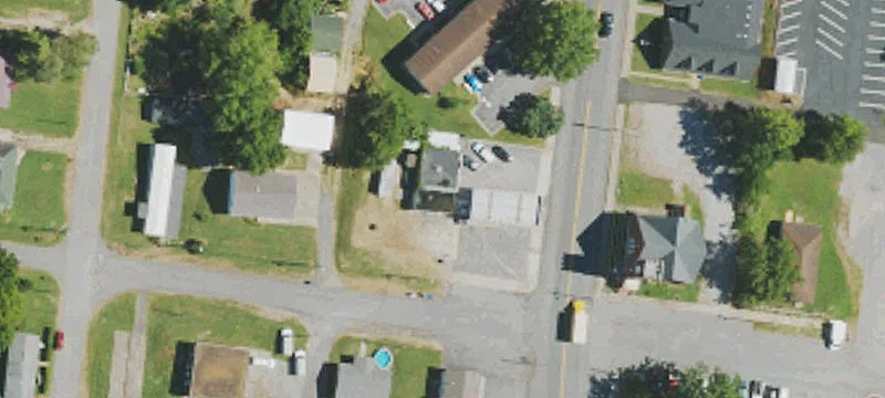 215 4th St