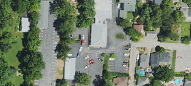 1124 Main St
