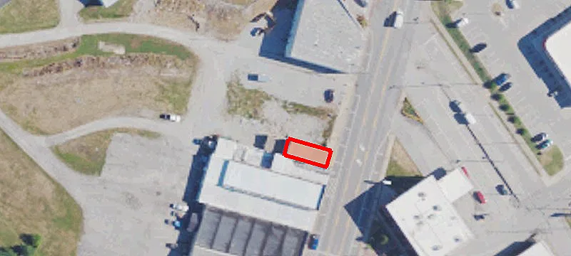5213 Main St