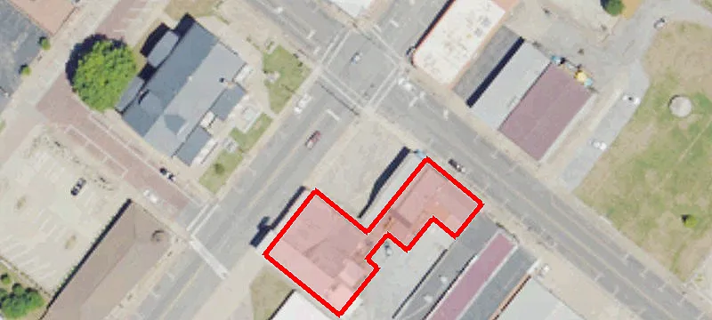 100 Main St