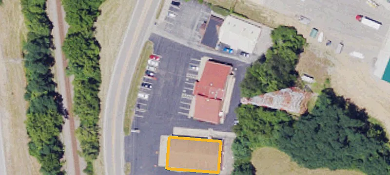 1406 Main St