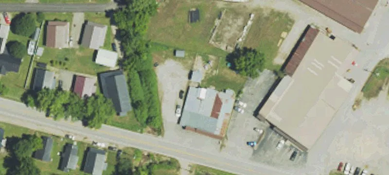 907 Prestonsburg St