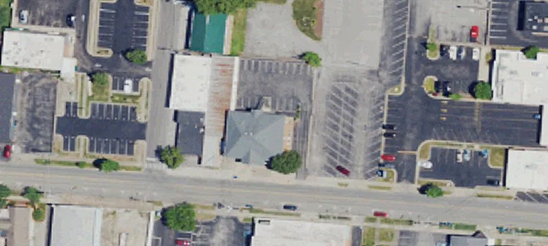 439 Walnut St