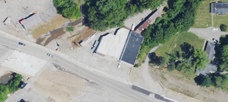 1621 Hwy 421