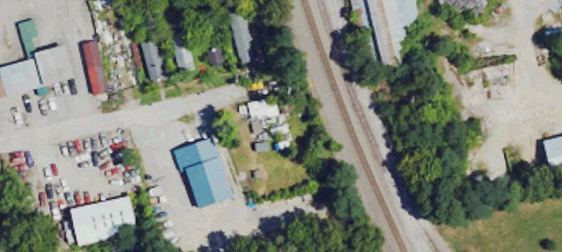 121 Bush Ave