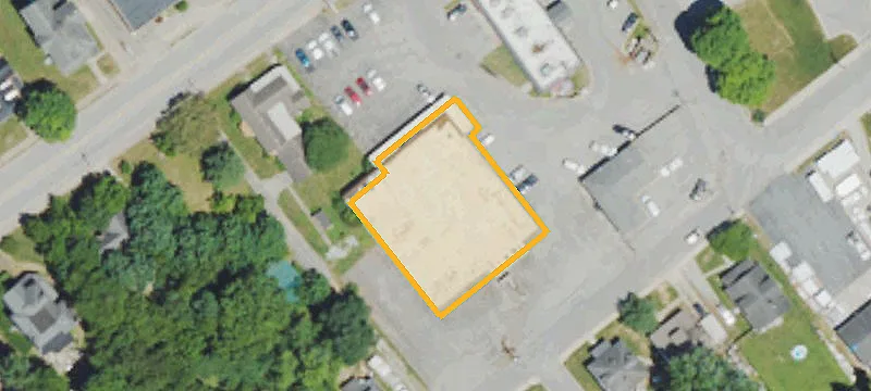 318 Main St