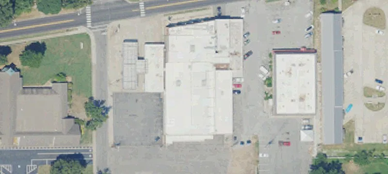 1413 Main St