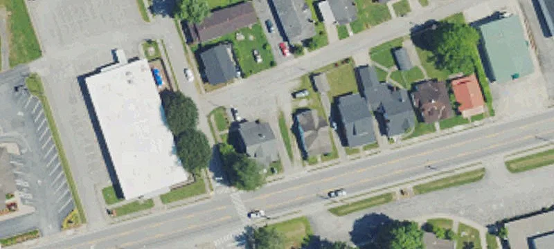 700 Master St
