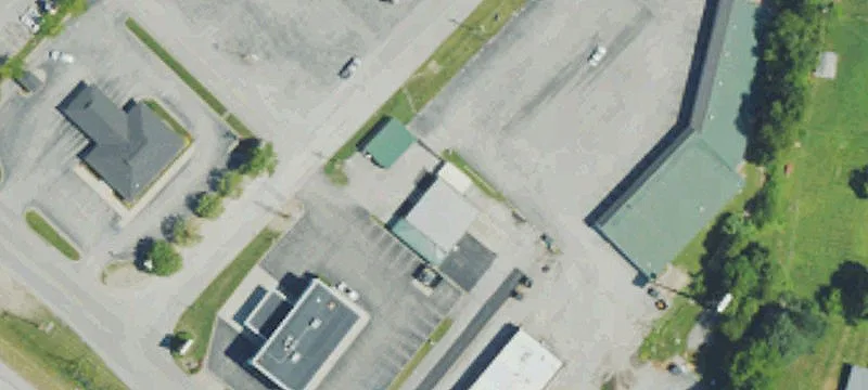 251 London Shopping Ctr