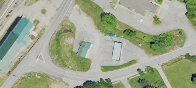 32 Ee Hwy