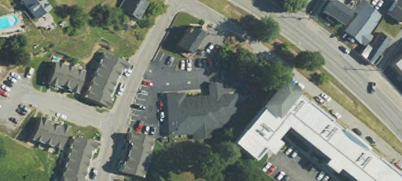 108 Auxier Ave