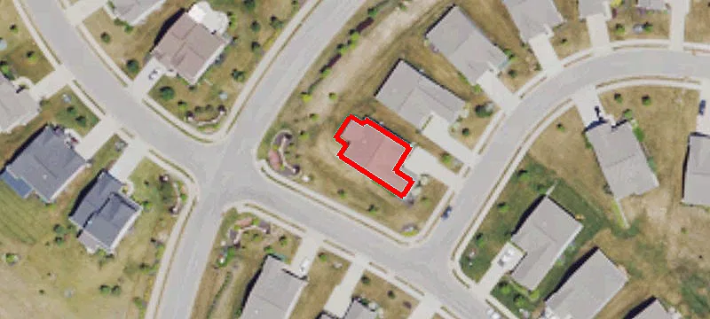1332 Woodlawn Ct