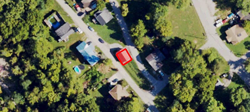 6135 Locust Rd