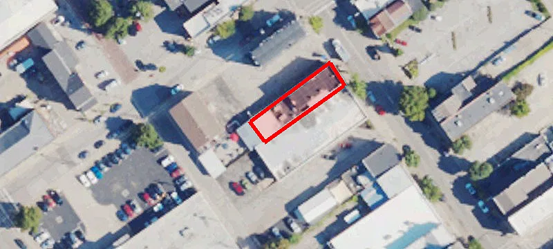 708 Monmouth St