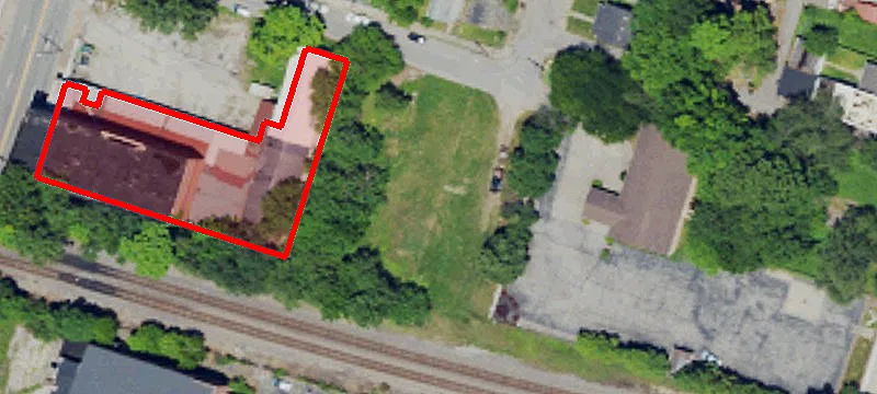 2000 Woodland Ave