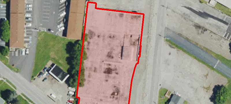 2001 Crums Ln