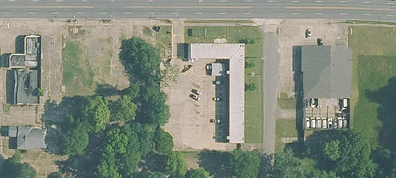 2401 Lakeshore Dr
