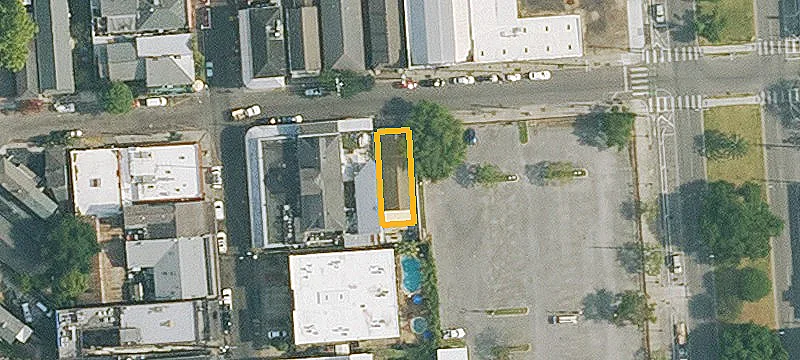 2116 Chartres St