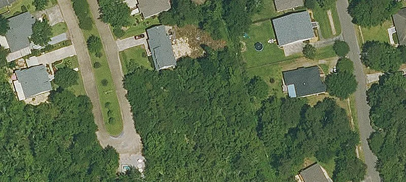 725 Woodridge Blvd