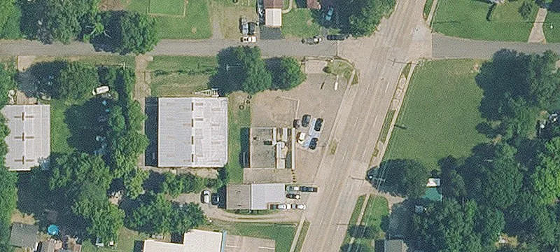 3940 Lakeshore Dr