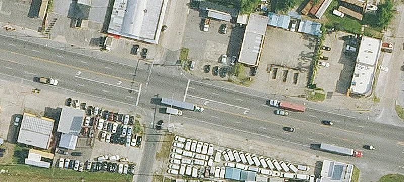 800 Daniel St