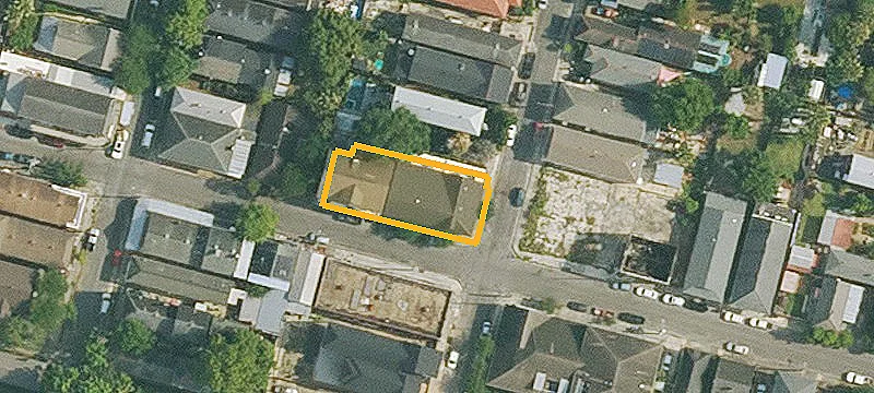 900 Piety St