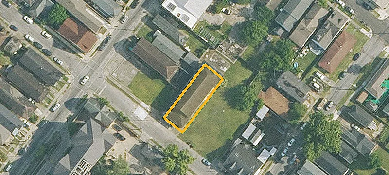 2021 Laharpe St