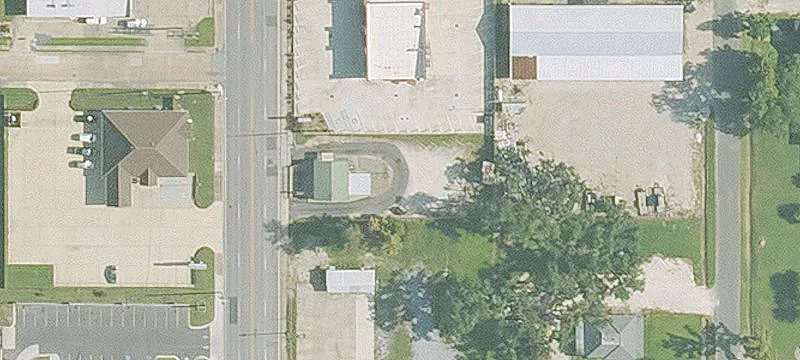 2451 Ryan St
