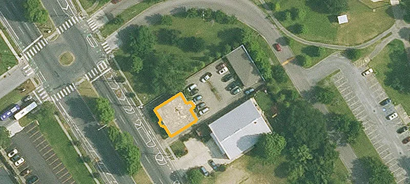 5621 Read Blvd