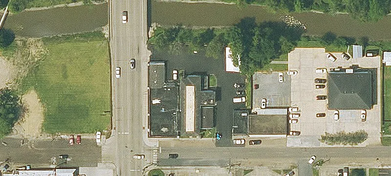 910 Burnside Ave