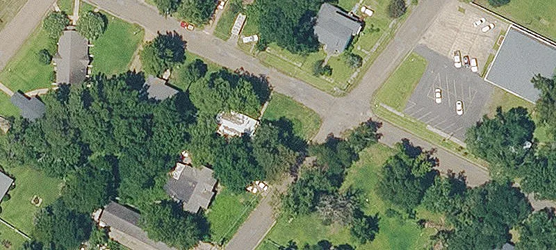 304 Pond St