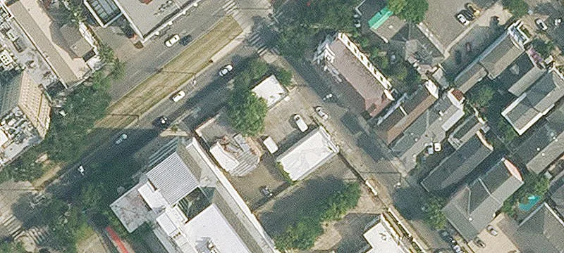 2000 Saint Charles Ave