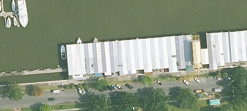 221 Roadway St