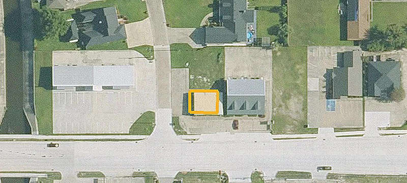 2900 Maplewood Dr