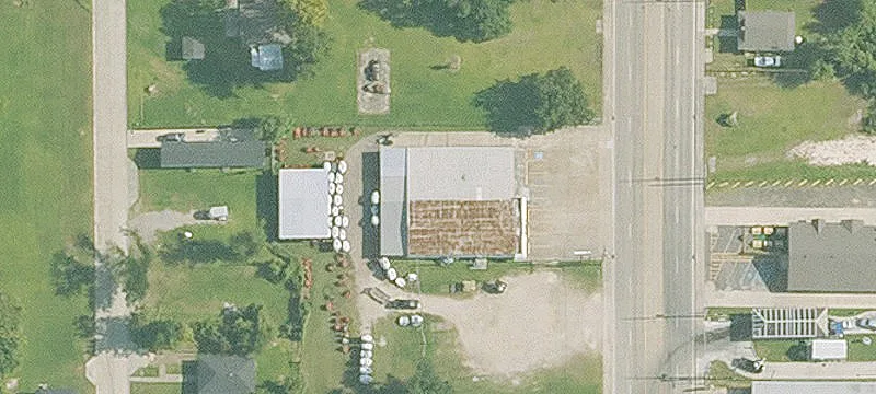 929 Sampson St