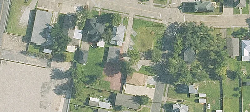 522 Clarence St