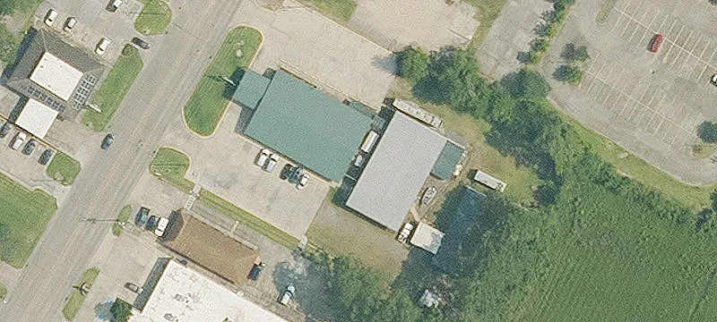 400 Lewis St