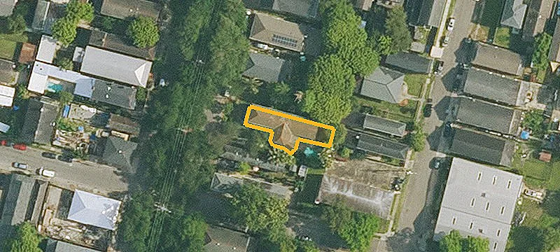 911 Poland Ave