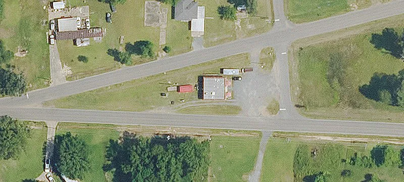 208 Fry Lk Rd
