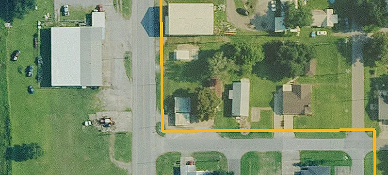 101 Daspit St
