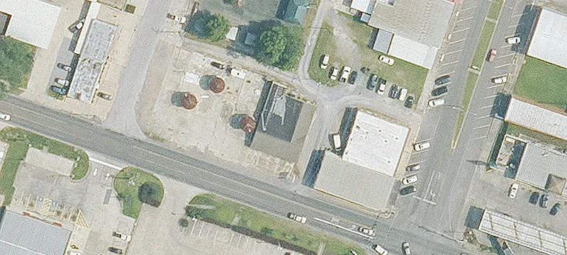106 Veterans Meml Dr