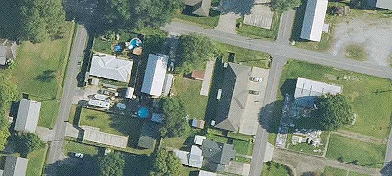 305 Madison St