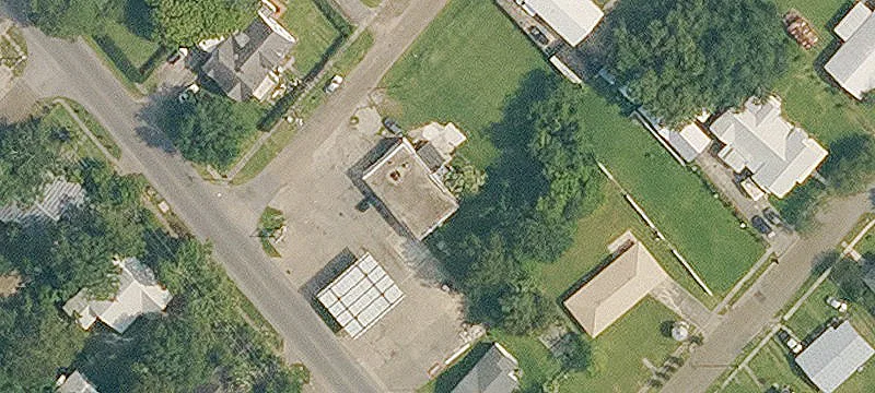 1818 Main St