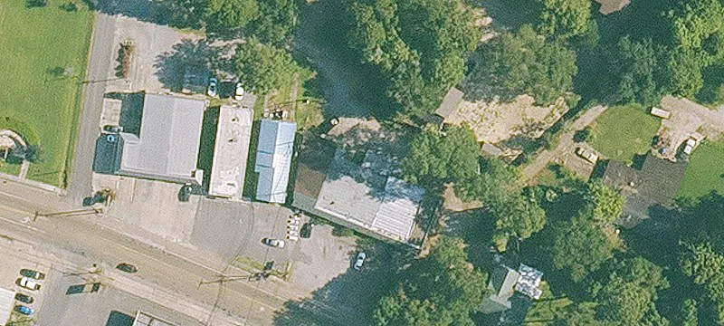 990 Napoleon Ave